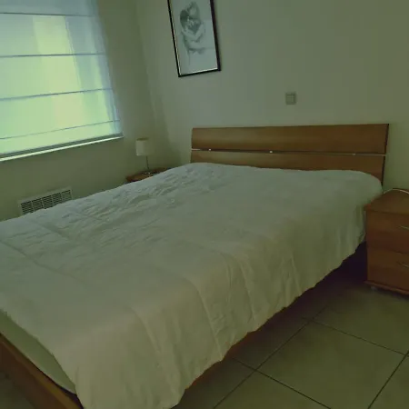 Apartment Mirage *
