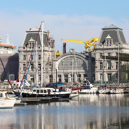 アパート Mirage オステンド