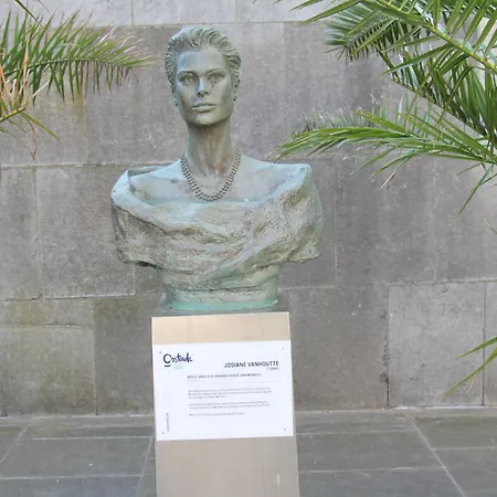 アパート Mirage オステンド